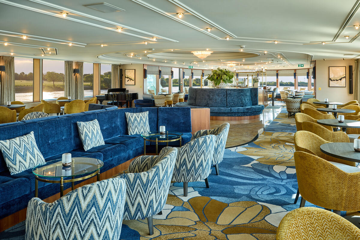 Panorama Lounge & Bar